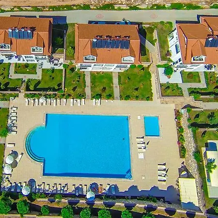 Orka Gardens Apartamento *